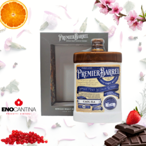 Bottiglia di Whisky Premium Barrel Caol Ila, single malt di Islay, colore ambra intenso, aromi affumicati e marini, gusto complesso e persistente
