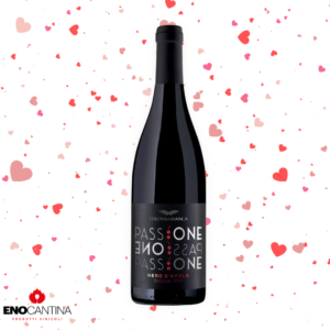 Bottiglia di vino rosso Passione Nero d’Avola Sicilia DOC Colomba Bianca
